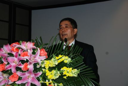 我院特聘教授、新加坡大学吕喜玺、大会做报告.jpg